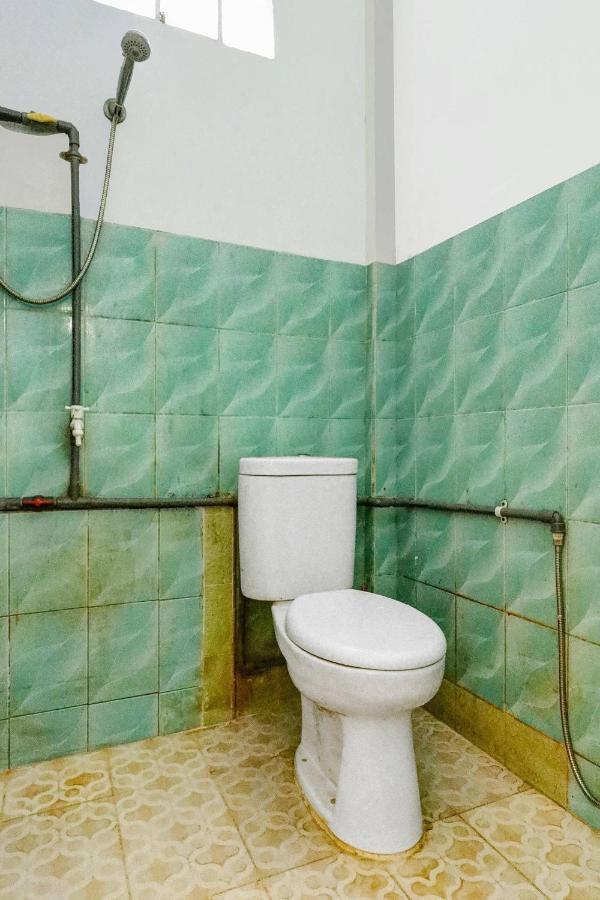 Spot On 91196 Manisee 2 Homestay Syariah Tanjunguma Buitenkant foto